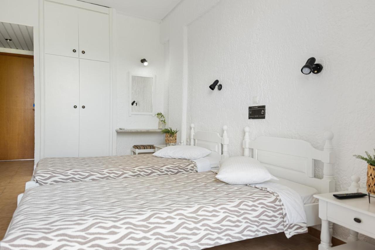 Alexandros B Hotel Nikiana Luaran gambar